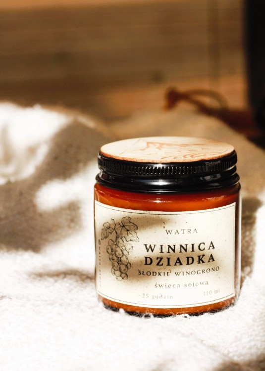 świeca sojowa Winnica dziadka 110 ml 4.JPG